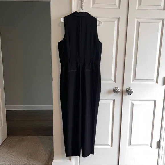 Banana Republic Black Double-Breasted Jumpsuit - Picture 4 of 11